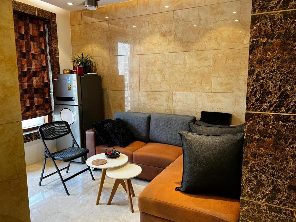 Divine Studios Rajouri Garden New Delhi Exteriör bild