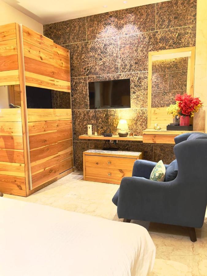 Divine Studios Rajouri Garden New Delhi Exteriör bild