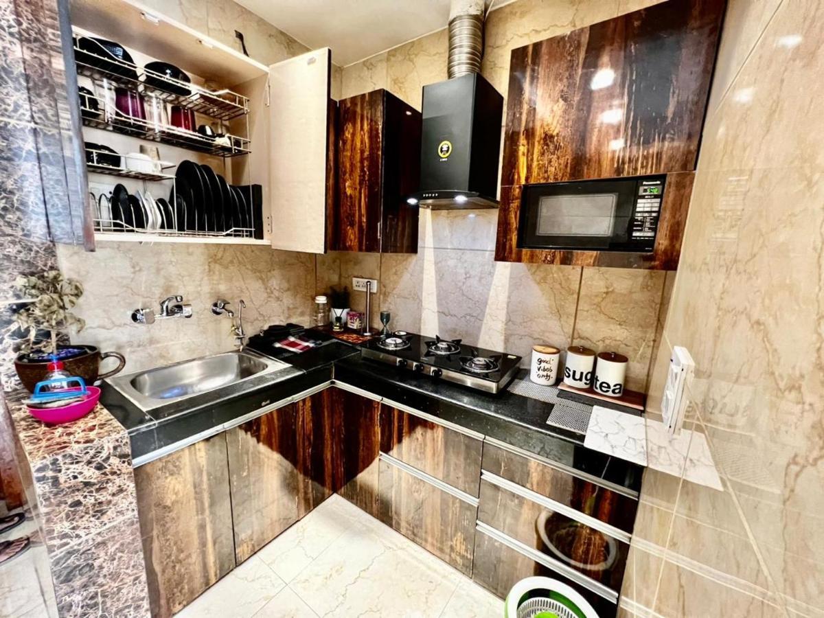 Divine Studios Rajouri Garden New Delhi Exteriör bild