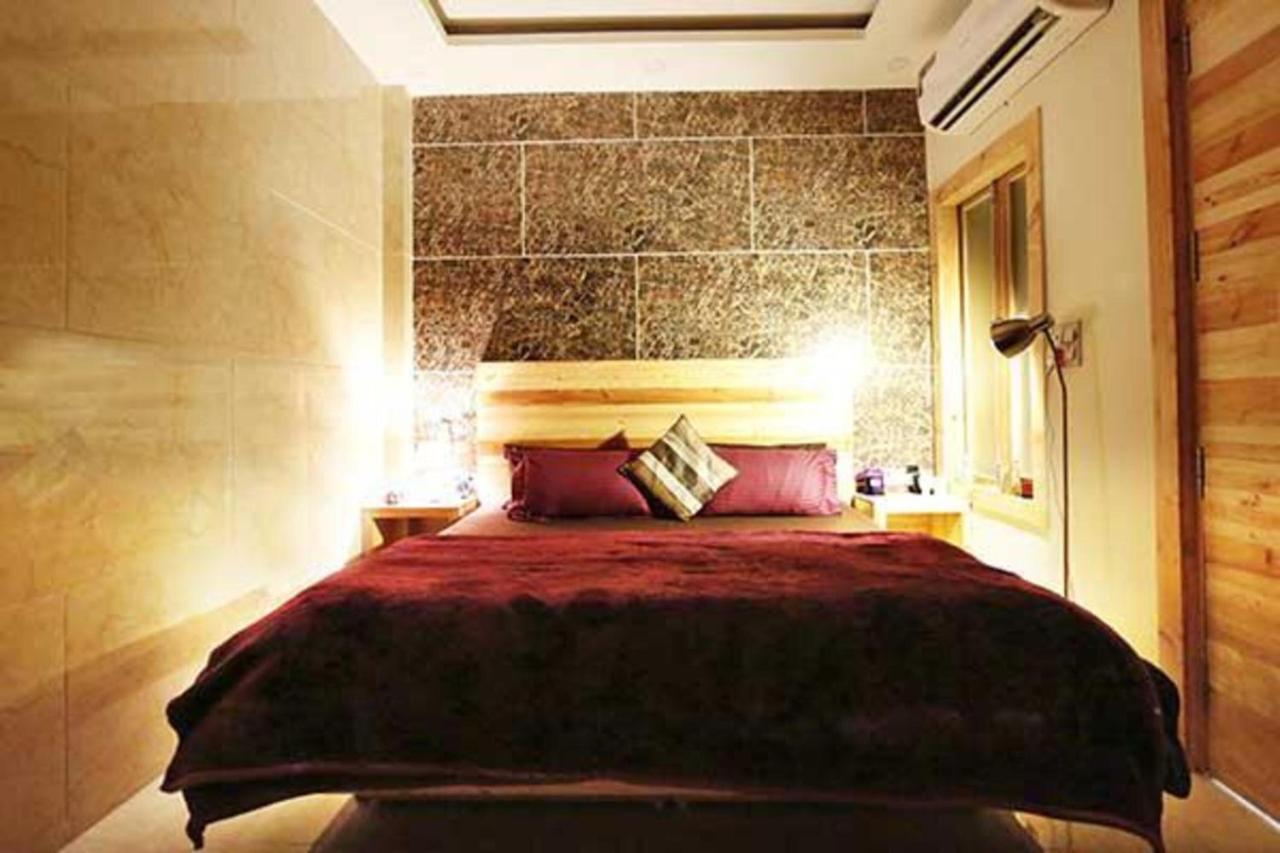 Divine Studios Rajouri Garden New Delhi Exteriör bild