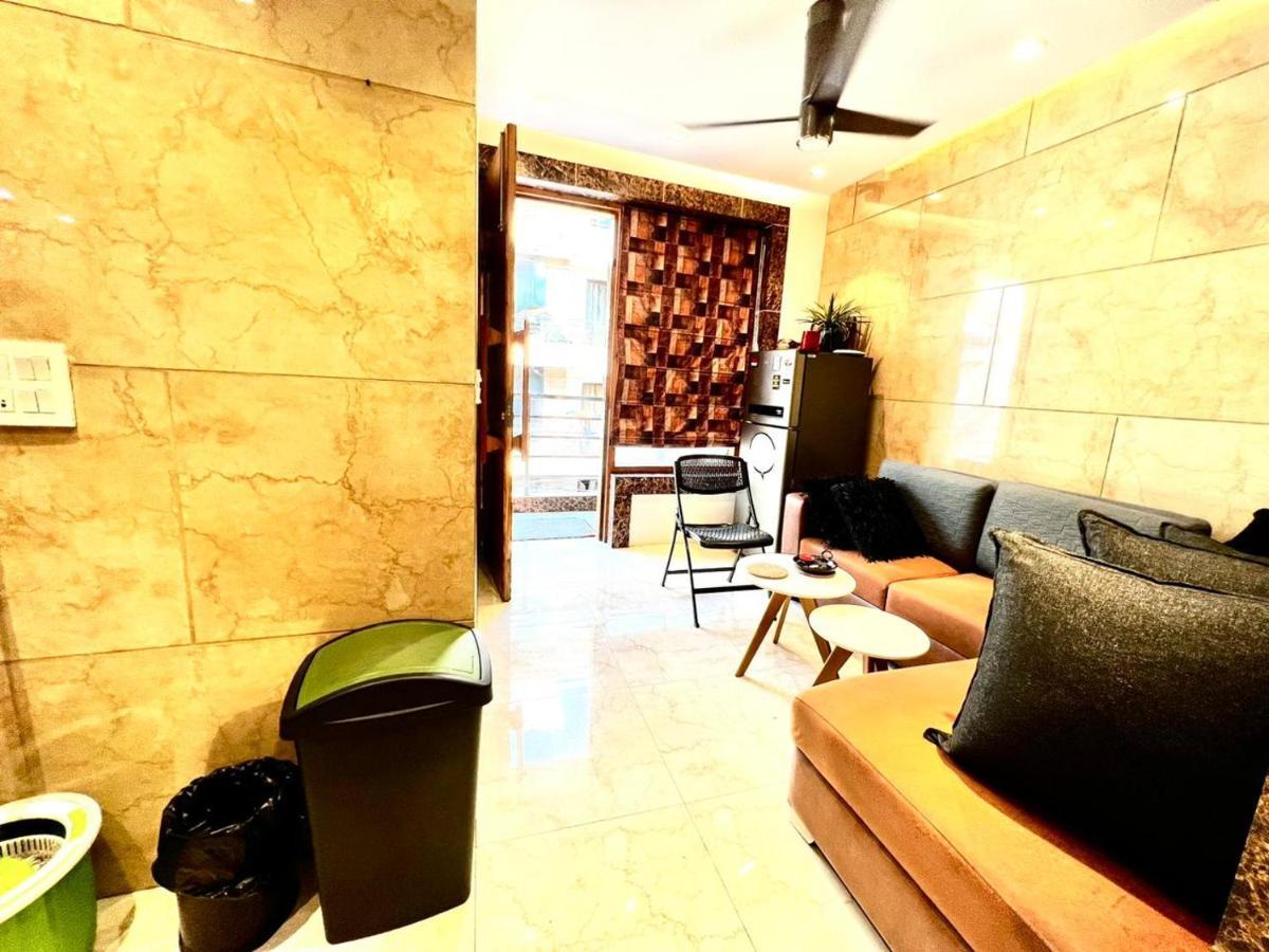 Divine Studios Rajouri Garden New Delhi Exteriör bild